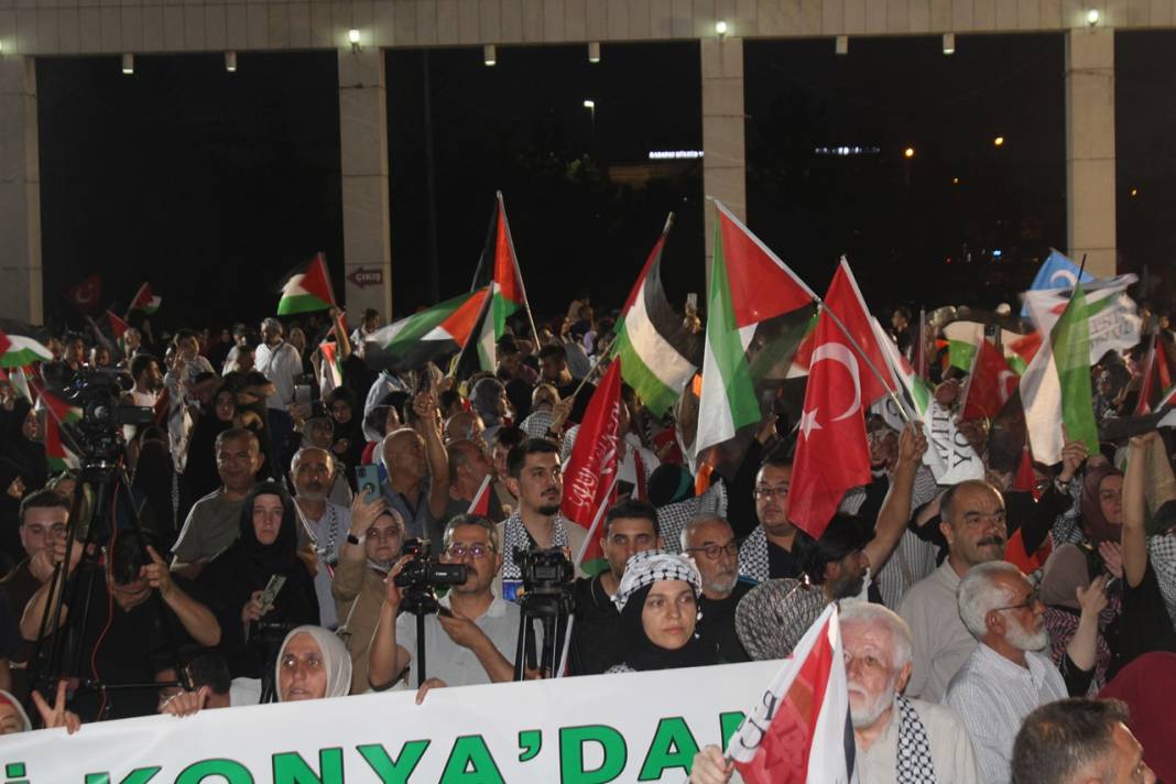 Konya'da Filistin'e destek mitingi! Kara Konvoyu coşkuyla karşılandı 4